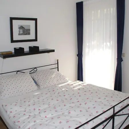 Apartment Ulmenschlösschen - 16-01