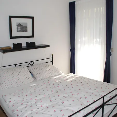 Ulmenschloesschen - 16-01 *